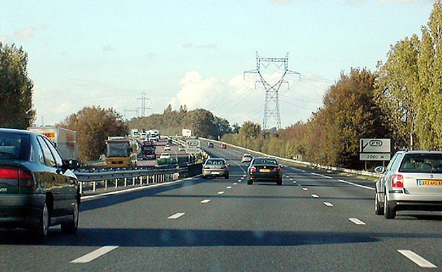 Podle nových pravidel, pokud český řidič dostane zákaz řízení v Německu, Polsku či Francii, nesmí legálně řídit v celé Evropské unii., zdroj: Wikimedia Commons, Rudolf44, volné dílo