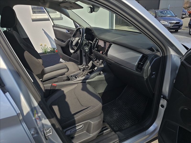 Škoda Kodiaq 2,0TDi 110KW DSG STYLE TZ - fotka 38 z 52