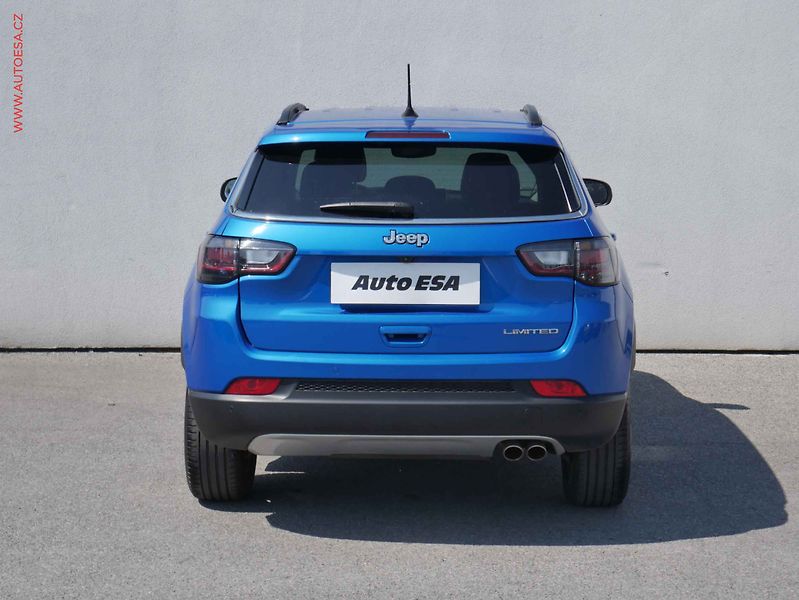 Jeep Compass (2021) 1.3, 1.maj,ČR, Limited, AT - fotka 5 z 15