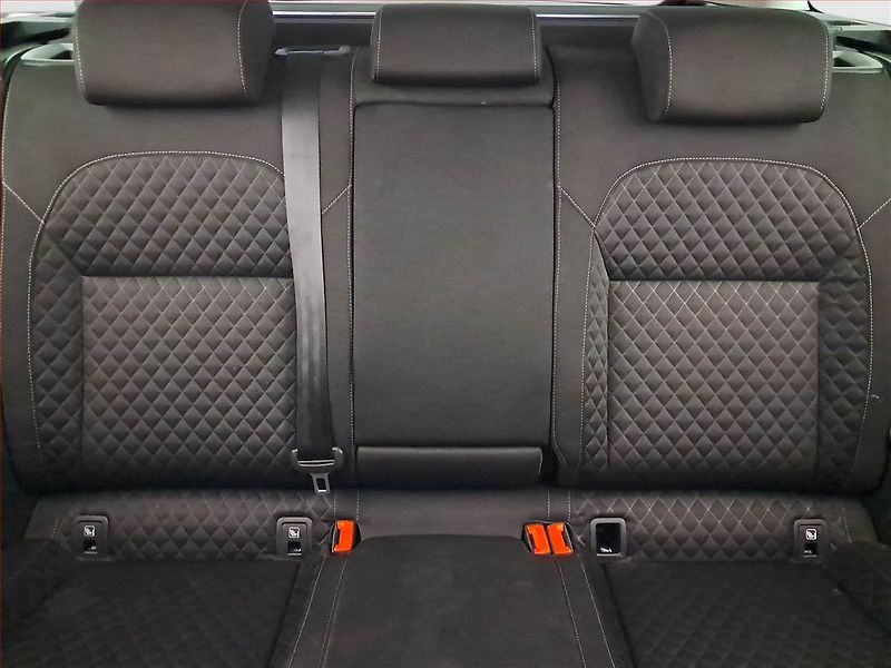 Škoda Superb (2017) 2.0 TDI, Automat, Navi - fotka 10 z 21