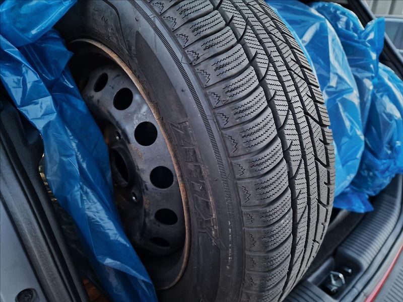 Hyundai ix20 1.4i 66kW,2x Kola,původ ČR - fotka 39 z 43