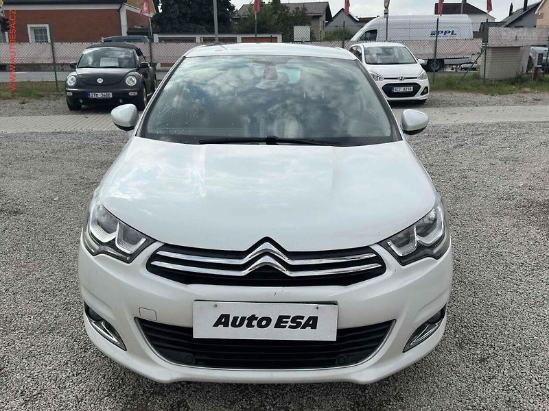 Citroën C4 (2015) 1.2PT, AT, navi - fotka 2 z 20