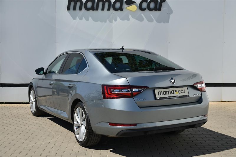 Škoda Superb 2.0 TDI 140kW DSG STYLE ČR - fotka 5 z 32