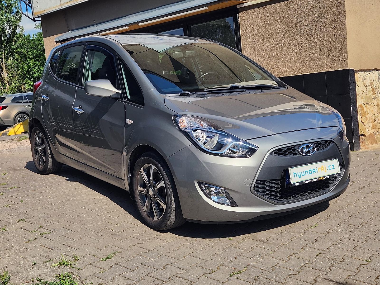 Hyundai ix20 1.6-KLIMA-SENZORY-ISOFIX