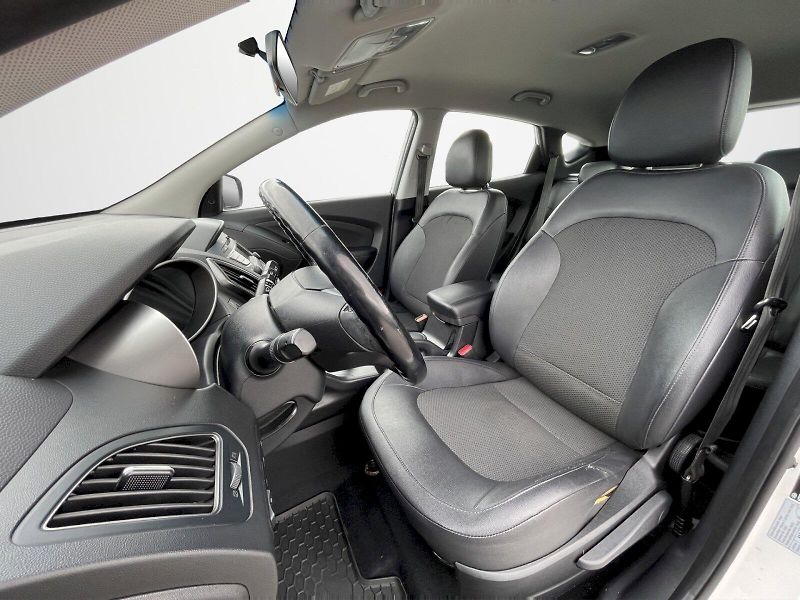 Hyundai ix35 (2014) 1.7 CRDI 85 kW - fotka 18 z 26