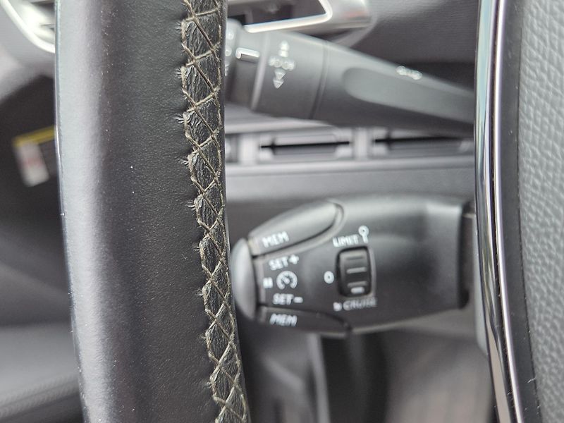 Peugeot 3008 (2019) 1.2 PT 130 ALLURE MAN6 - fotka 21 z 24