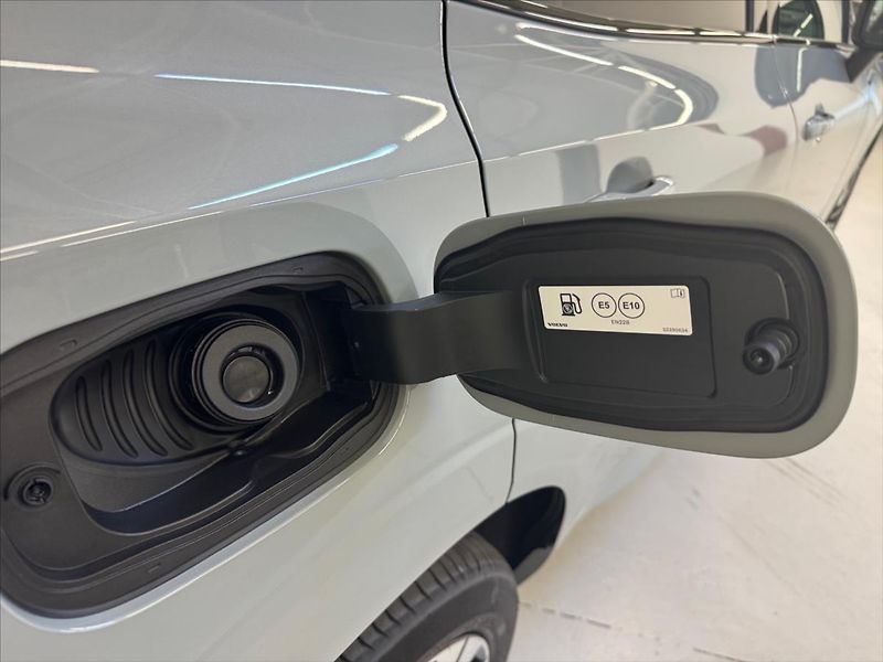 Volvo XC60 2,0 XC60T8 Ultra Dark   0347 - fotka 13 z 16