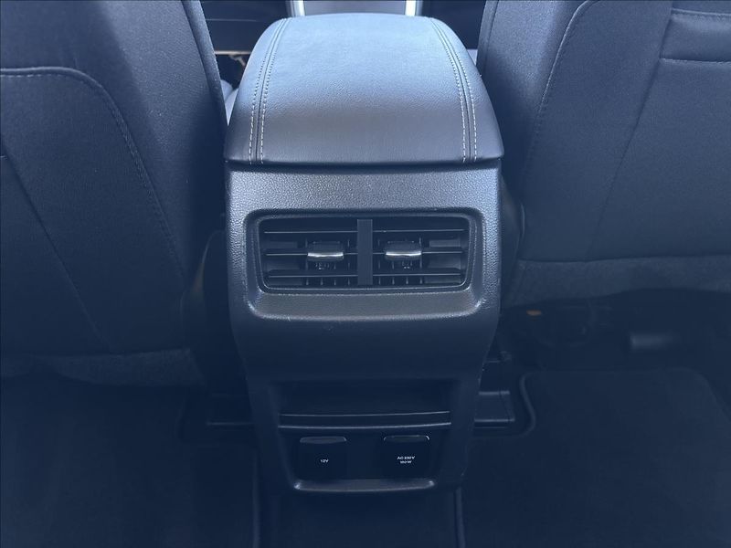 Ford Galaxy 2,5 Hybrid eCVT Titanium 140kW - fotka 16 z 37