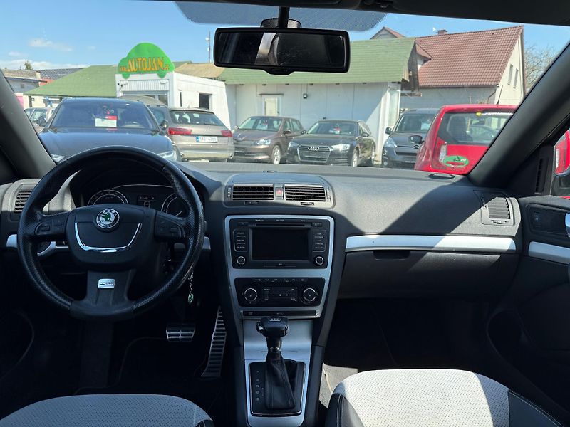 Škoda Octavia 2.0 TDI RS DSG - fotka 7 z 13
