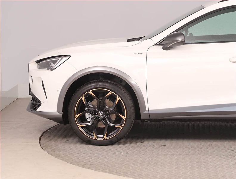 Cupra Formentor (2022) Business 1.5 TSI - fotka 15 z 17