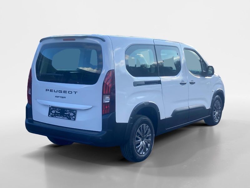 Peugeot Rifter (2025) LONG ALLURE BlueHDi 130 EAT8 - fotka 5 z 15