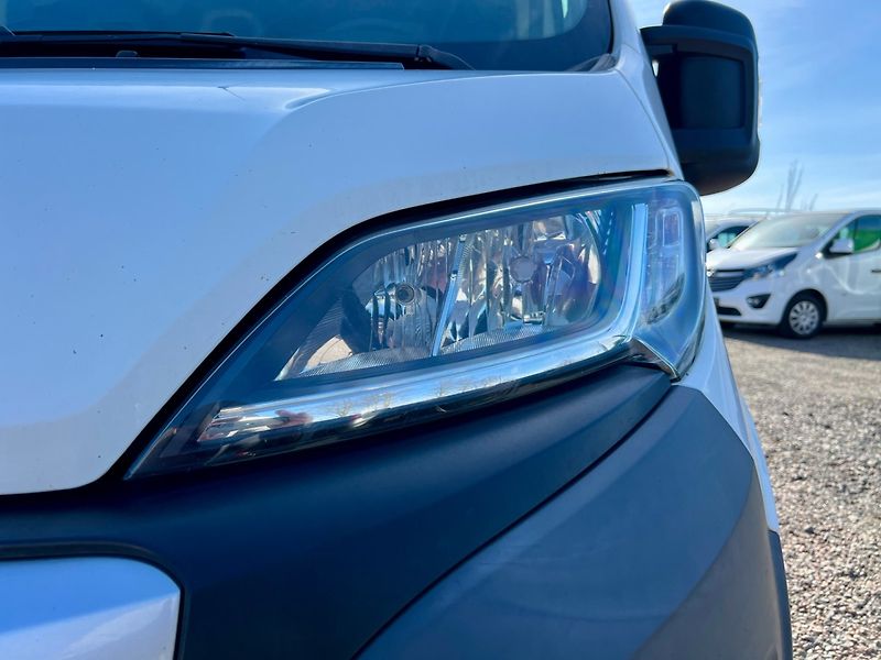 Peugeot Boxer (2015) 2.2d 96 kW 6 míst L3H2 - fotka 9 z 19