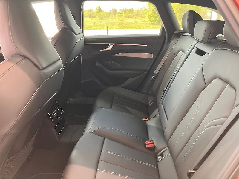 Audi A6 e-hybrid q S-Line 360 Matrix T - fotka 5 z 7