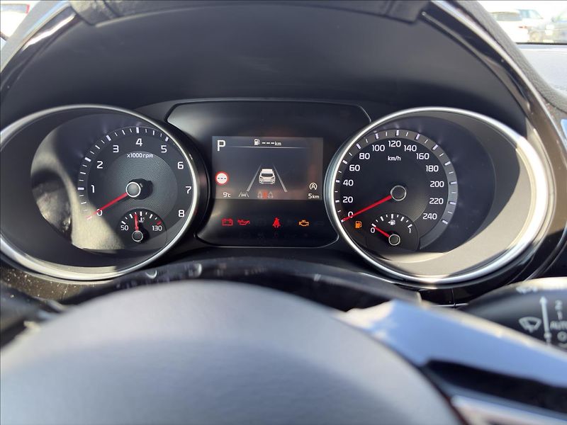 Kia XCeed (2025) 1,6   T-GDI 7DCT EXCLUSIVE - fotka 12 z 23