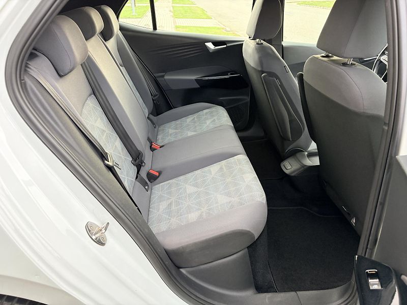 Volkswagen ID.3 PRO PERFORMANCE 62kWh - fotka 57 z 60