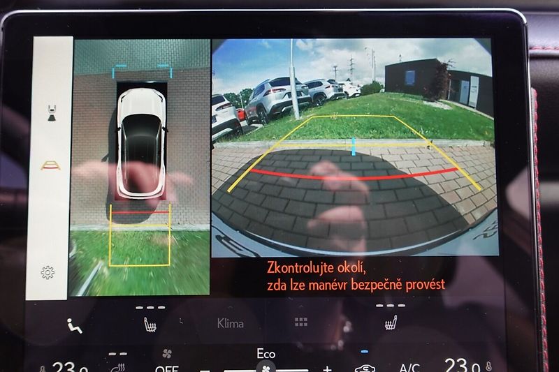 Lexus LBX 1.5 HEV Emotion Advanced FWD - fotka 25 z 34