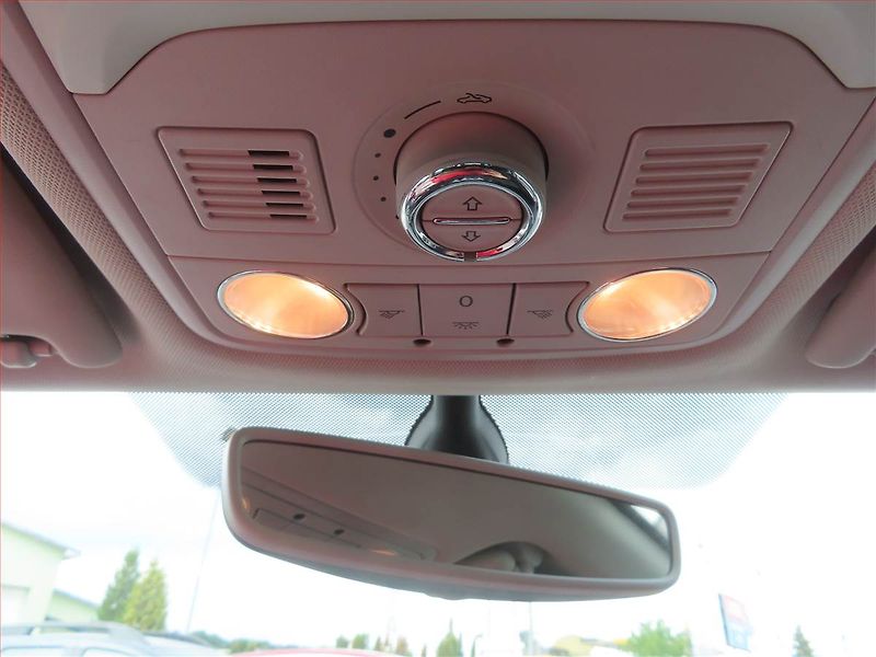 Škoda Octavia (2018) 1.6 TDI, Automat, Navi - fotka 25 z 25