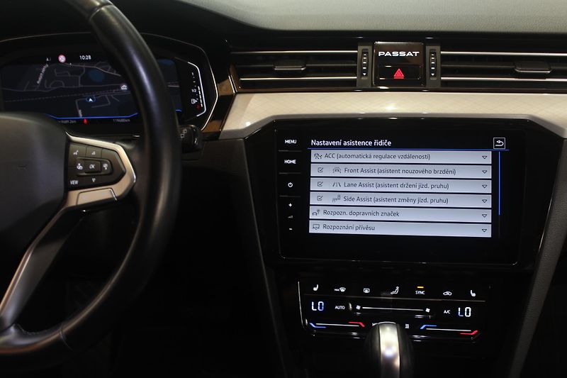 Volkswagen Passat (2023) 2.0TDI DSG Nez.Topení Matrix - fotka 33 z 39