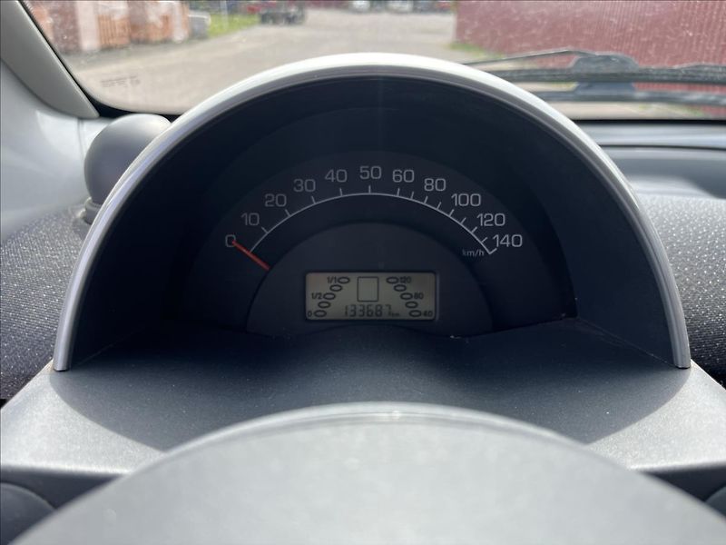Smart Fortwo 0,7 i CABRIO PASSION KLIMA - fotka 17 z 25