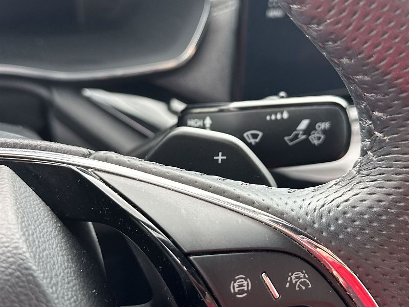 Škoda Octavia (2023) 1.5 TSI M-HEV DSG Sportline - fotka 17 z 35