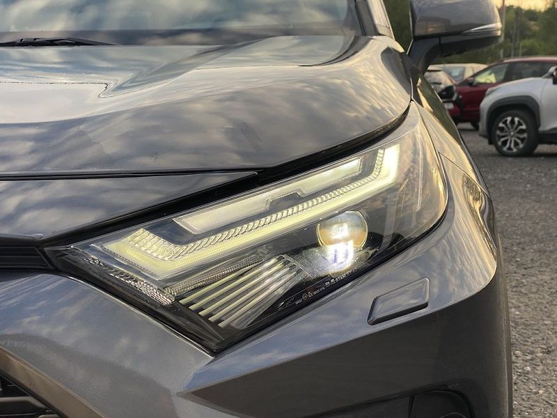Toyota RAV4 2.5HSD, ČR, Executive, 4x4 - fotka 8 z 19