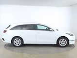 Kia Ceed (2022) Gold 1.6 CRDi MHEV, Serv.kniha - náhled 6