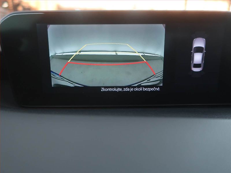 Mazda 3 (2019) 2.0 Skyactiv-G - fotka 18 z 20