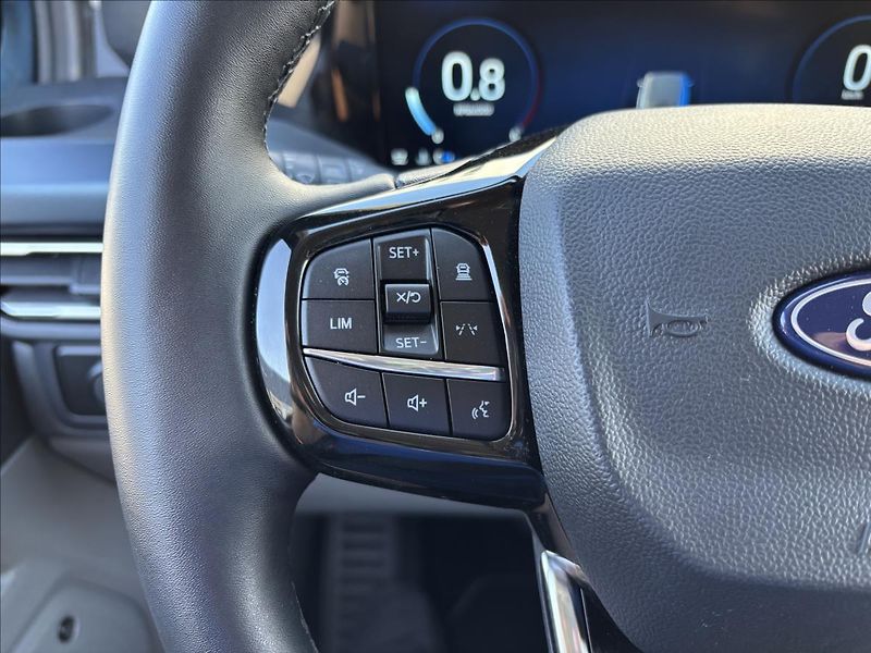 Ford Tourneo Custom 2,0 EcoBlue 125kW Active AWD - fotka 36 z 52