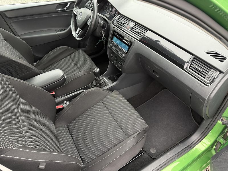 Škoda Rapid 1,6TDI 77kW Po Rozvodech - fotka 12 z 23