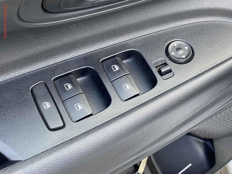 Hyundai i20 (2023) 1.0 T-GDi, 2.maj,ČR, Smart - fotka 11 z 20