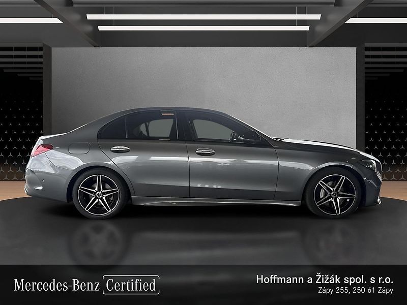 Mercedes-Benz Třídy C 220d AMG Premium Plus - fotka 4 z 21