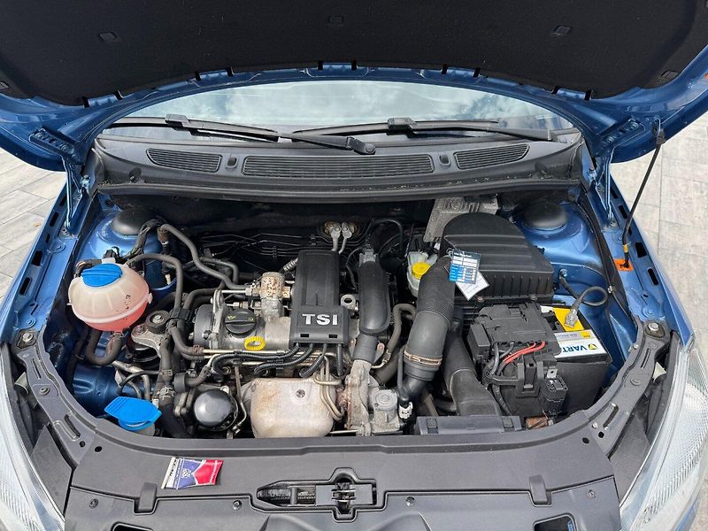Škoda Fabia (2013) STYLE 1,2 TSI 63 KW - fotka 28 z 35