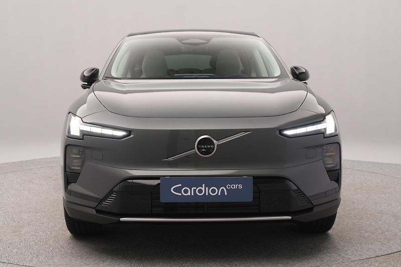Volvo EX60 (2026) P10 AWD ELECTRIC ULTRA TWIN - fotka 13 z 26