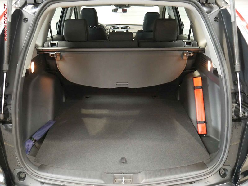 Honda CR-V (2019) 1.5V-TEC, 2.maj,ČR, LED - fotka 7 z 19