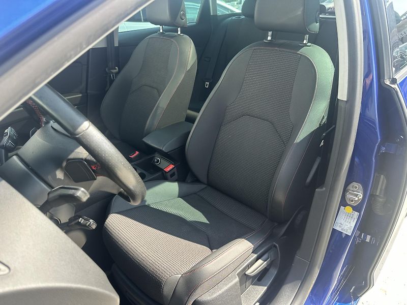 Seat Leon (2019) 1.5 TSI Virtual, ser.historie - fotka 16 z 36