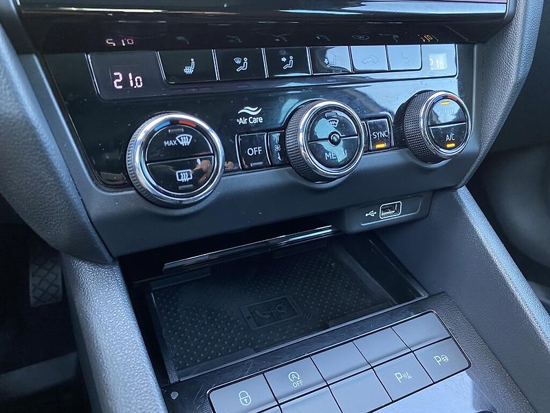 Škoda Octavia 2,0 TDI 110 kW Style - fotka 22 z 29