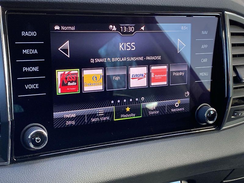 Škoda Karoq (2022) 2.0 TDI DSG Style+ - fotka 12 z 37