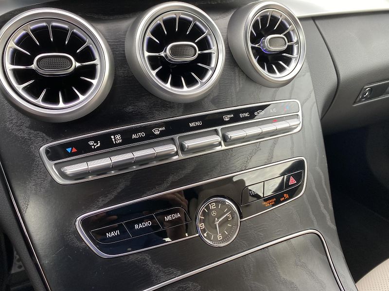 Mercedes-Benz Třídy C C 400 COUPE 4MATIC 51.000KM - fotka 145 z 149