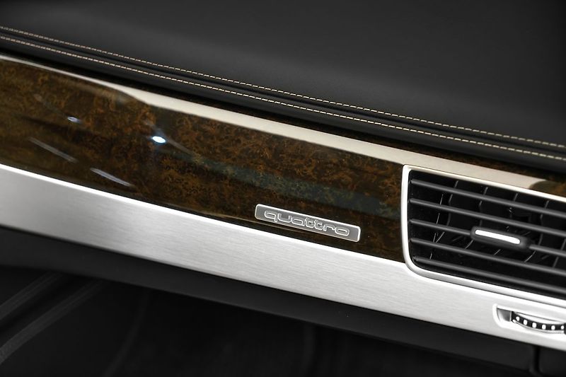 Audi A8 6,3 W12 L Max výbava - fotka 28 z 31