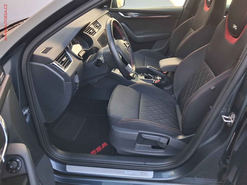 Škoda Octavia (2018) 2.0 TSi, RS, LED, navi - fotka 9 z 19