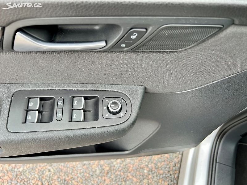 Seat Alhambra (2015) 2.0TDI 103kW DSG 7 míst,Servis - fotka 18 z 20