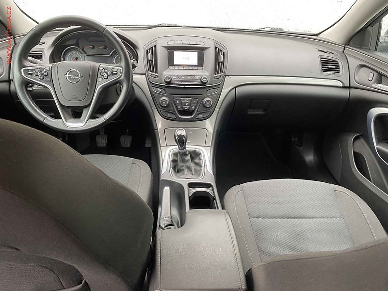 Opel Insignia (2016) 1.6CDTi, ČR, AC, tempo - fotka 8 z 16