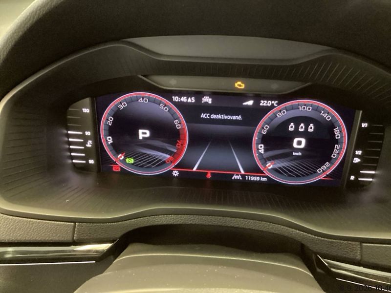 Škoda Karoq Sportline 2,0 TSI 140kW DSG7 4 - fotka 5 z 7