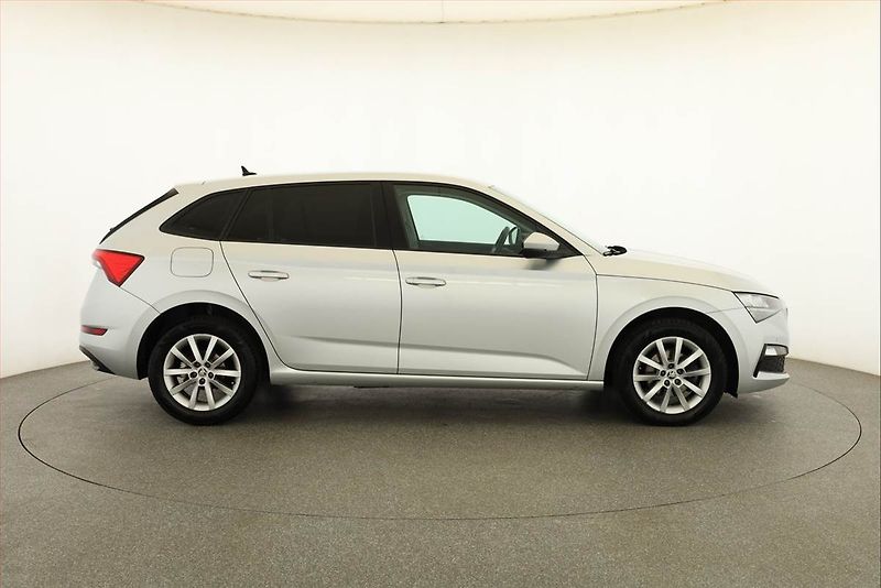 Škoda Scala (2021) Style 1.6 TDI, Automat, Navi - fotka 6 z 21