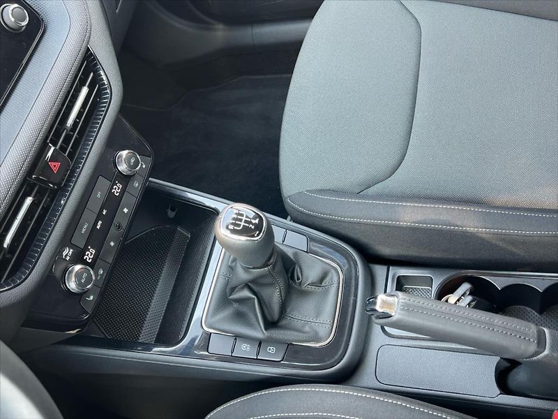 Škoda Fabia 1,0 TSi 70kW SELECTION  IV. - fotka 18 z 24