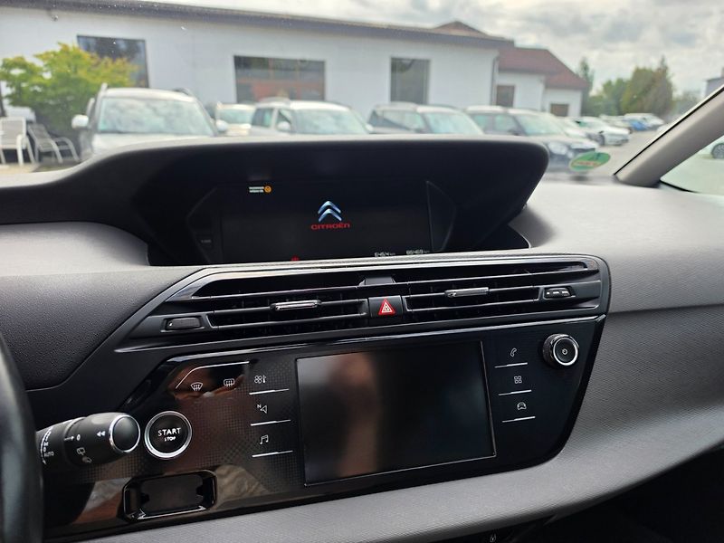 Citroën Grand C4 Picasso (2017) 2.0 HDI Navi,7míst - fotka 10 z 25