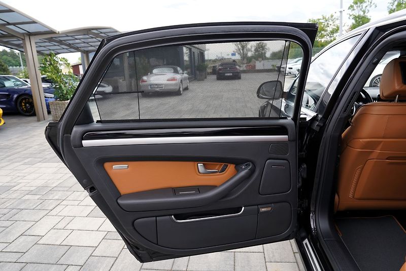 Audi A8 4.2 TDI Long,4x4 Exclusive - fotka 18 z 50