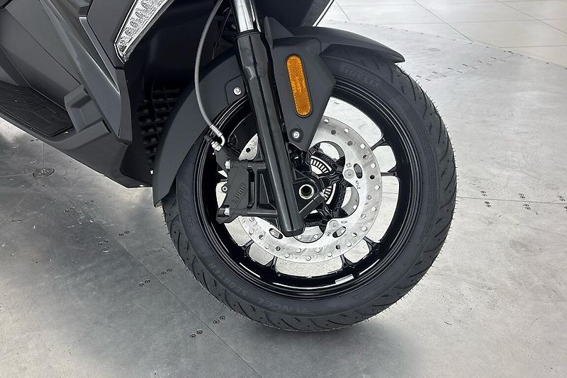 BMW C 400 X - fotka 8 z 13