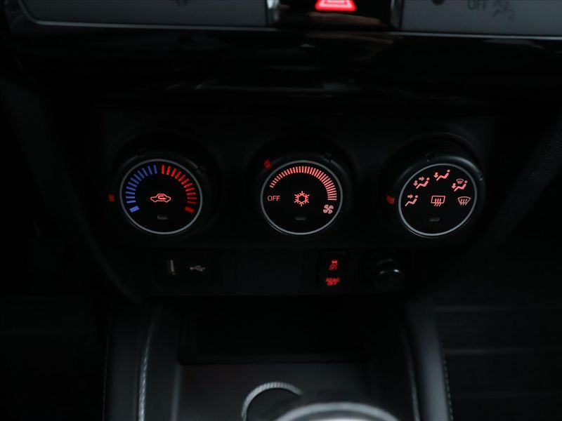 Mitsubishi ASX 2,0 I 110KW CZ 22TIS.KM 1.MAJ - fotka 24 z 32