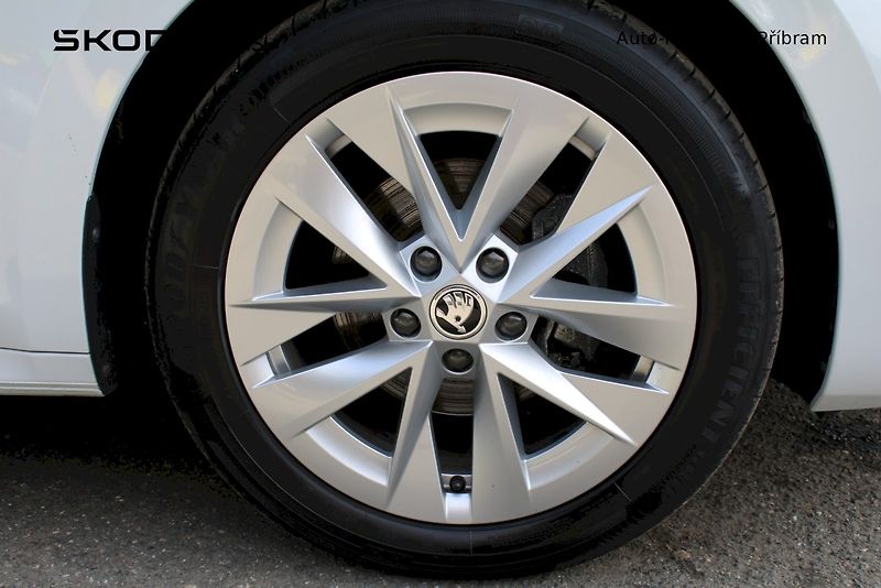 Škoda Octavia (2024) Style 1.5TSI / 110kW 7°DSG - fotka 23 z 23